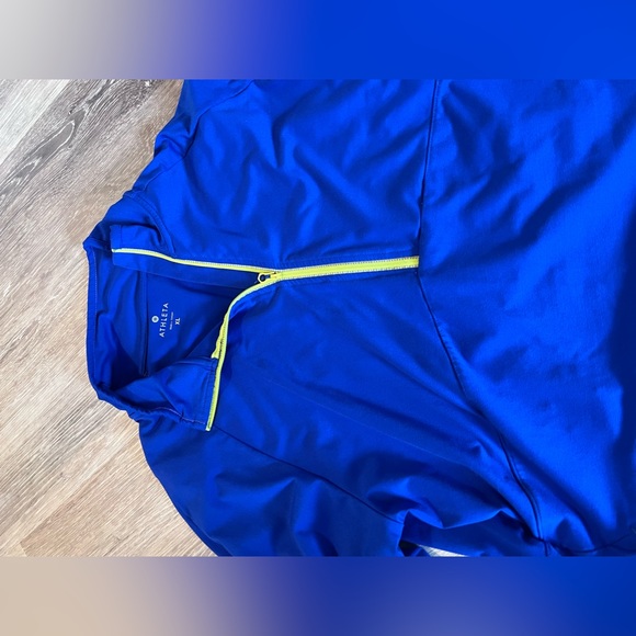 Athleta 1/4 zip long sleeve. Euc. - Picture 1 of 2